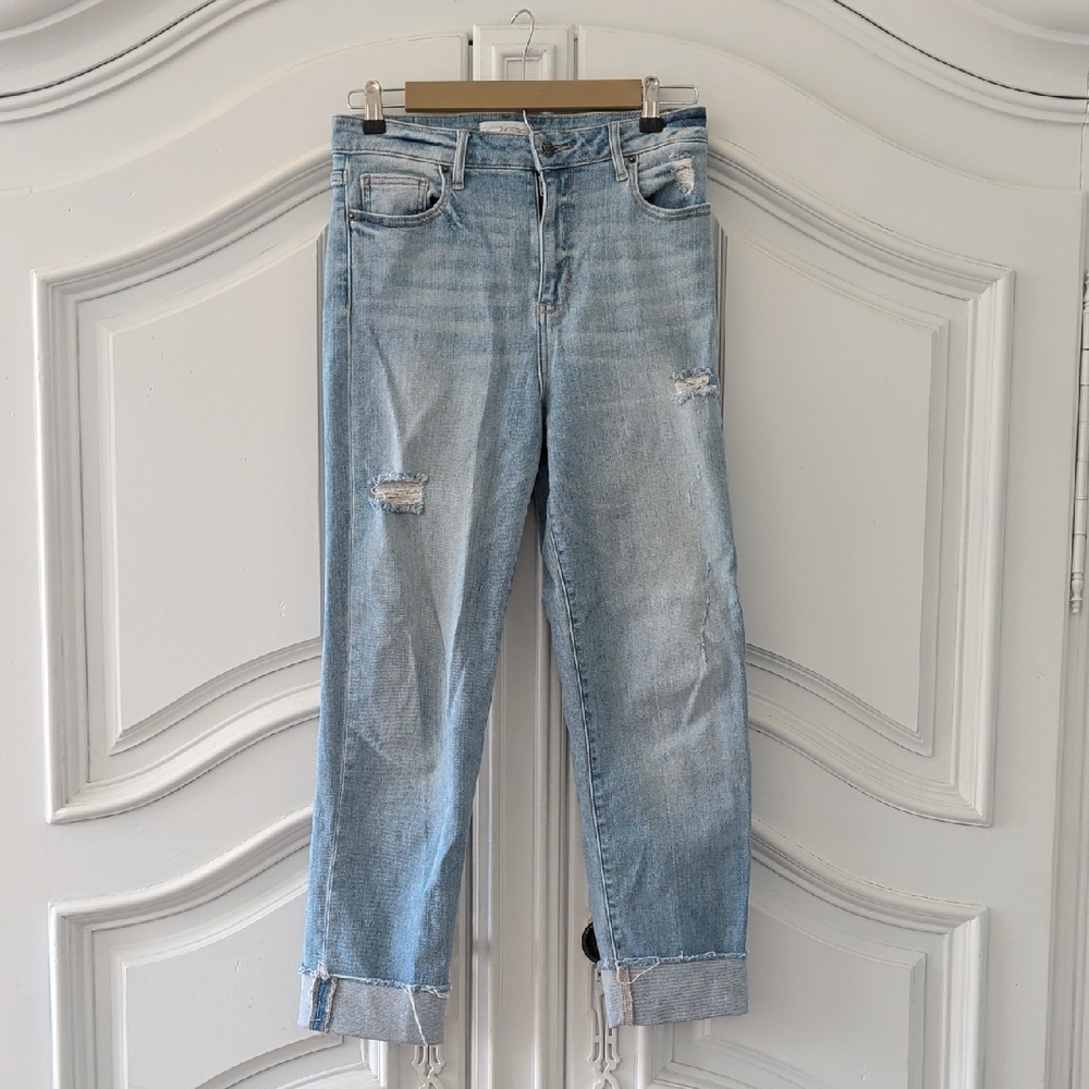 CARLY JEAN LOS ANGELES CHRISSY Light Wash Women’s Jeans - Classic Casual Fit
